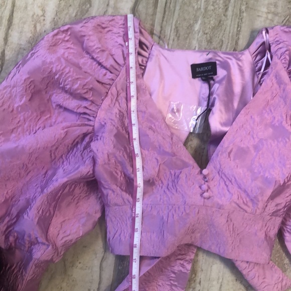 NWT Bardot Blouse Puff Sleeve V-Neck Tie back Size 6 Small - Picture 13 of 16